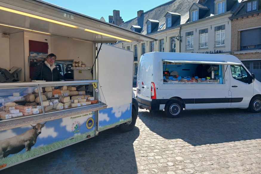 REPORTAGE TERRITOIRE AU MARCHE DE CASSEL MARIE & STEVE